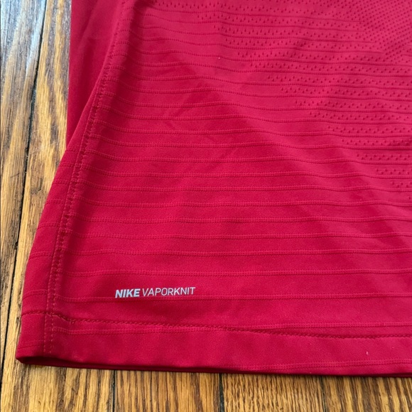 NWOT 2018 Nike Portugal Home Soccer Jersey - Picture 8 of 12